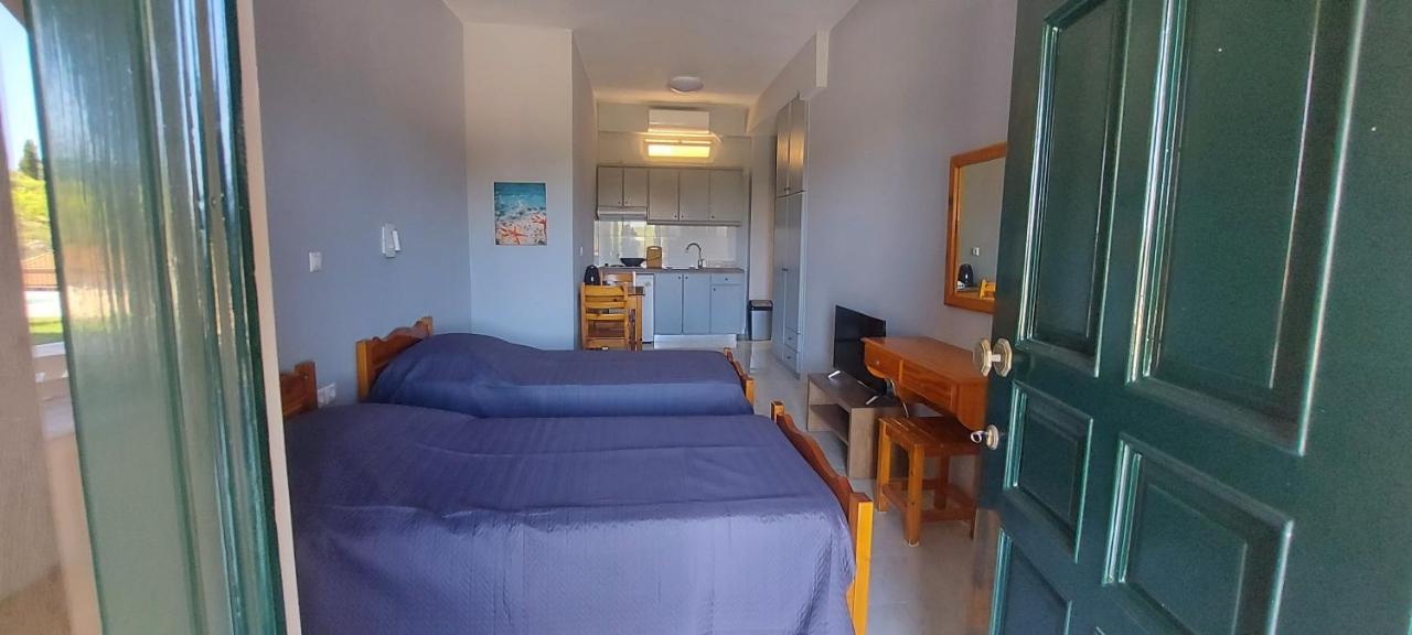 Bosco Verde Corfu Apartments กูเวีย ภายนอก รูปภาพ